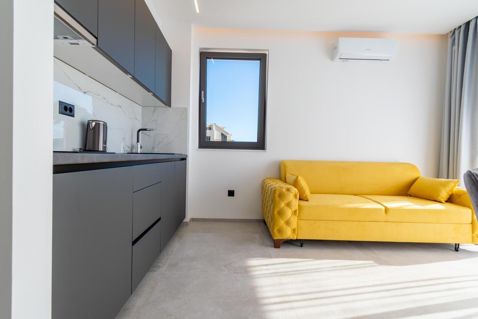 Apartmani Pino Baška Voda المظهر الخارجي الصورة