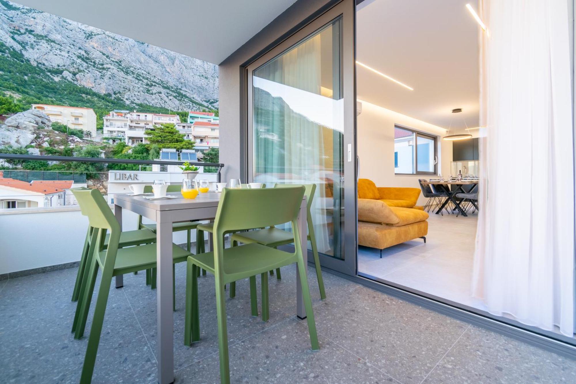 Apartmani Pino Baška Voda المظهر الخارجي الصورة