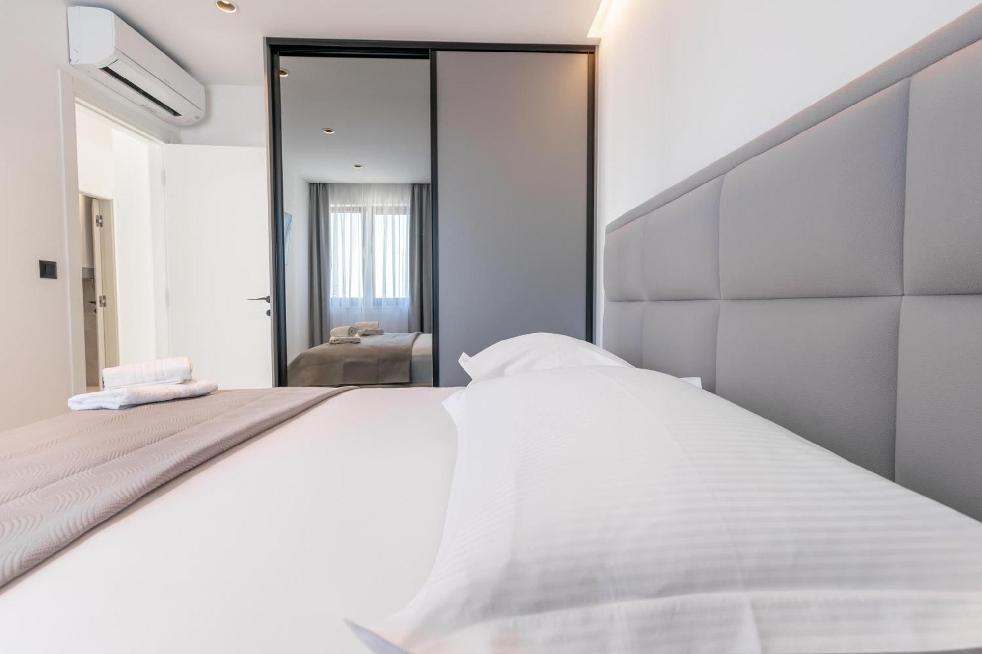 Apartmani Pino Baška Voda المظهر الخارجي الصورة