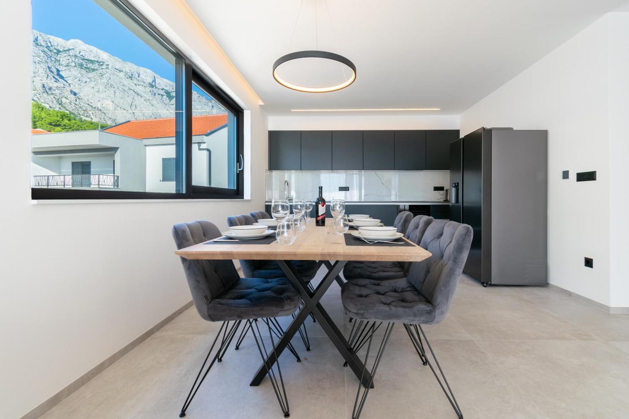 Apartmani Pino Baška Voda المظهر الخارجي الصورة