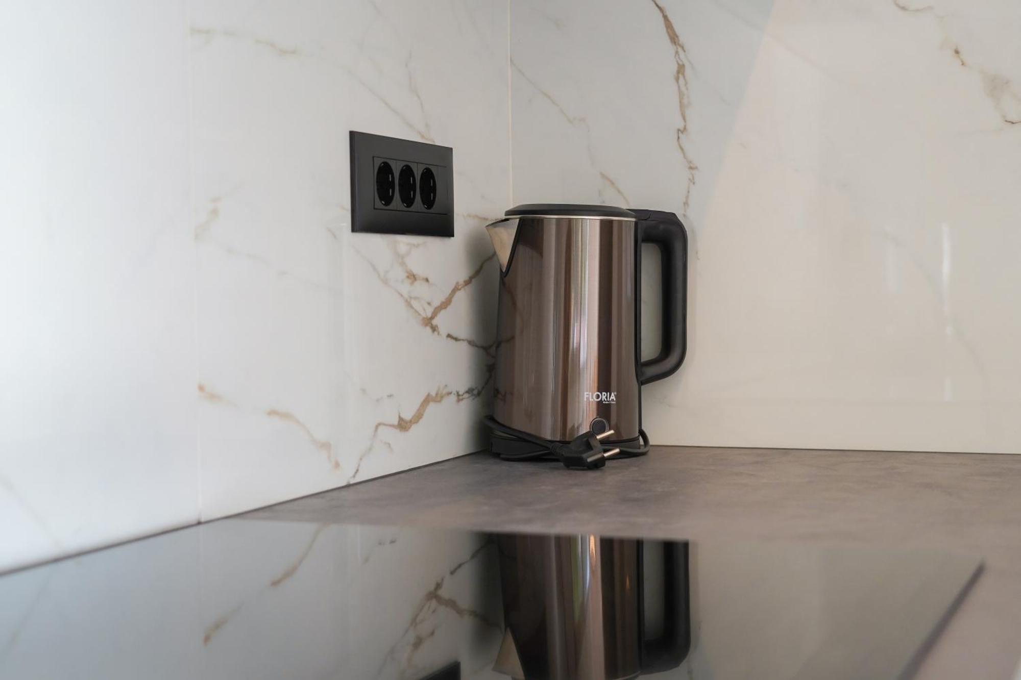 Apartmani Pino Baška Voda الغرفة الصورة